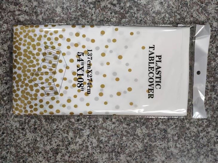 Disposable Gold Polka Dot Tablecloth Rose Gold Polka Dot Peva Tablecloth Party Plastic Tablecloth 137×274CM